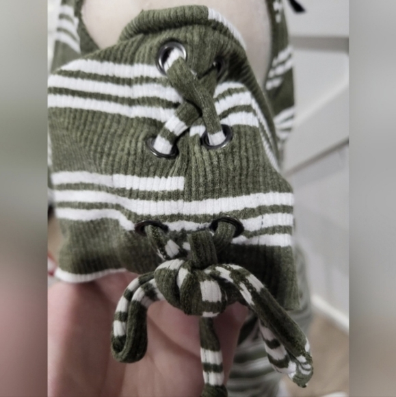 Torrid Lace Up Cold Shoulder Tee - Picture 7 of 9